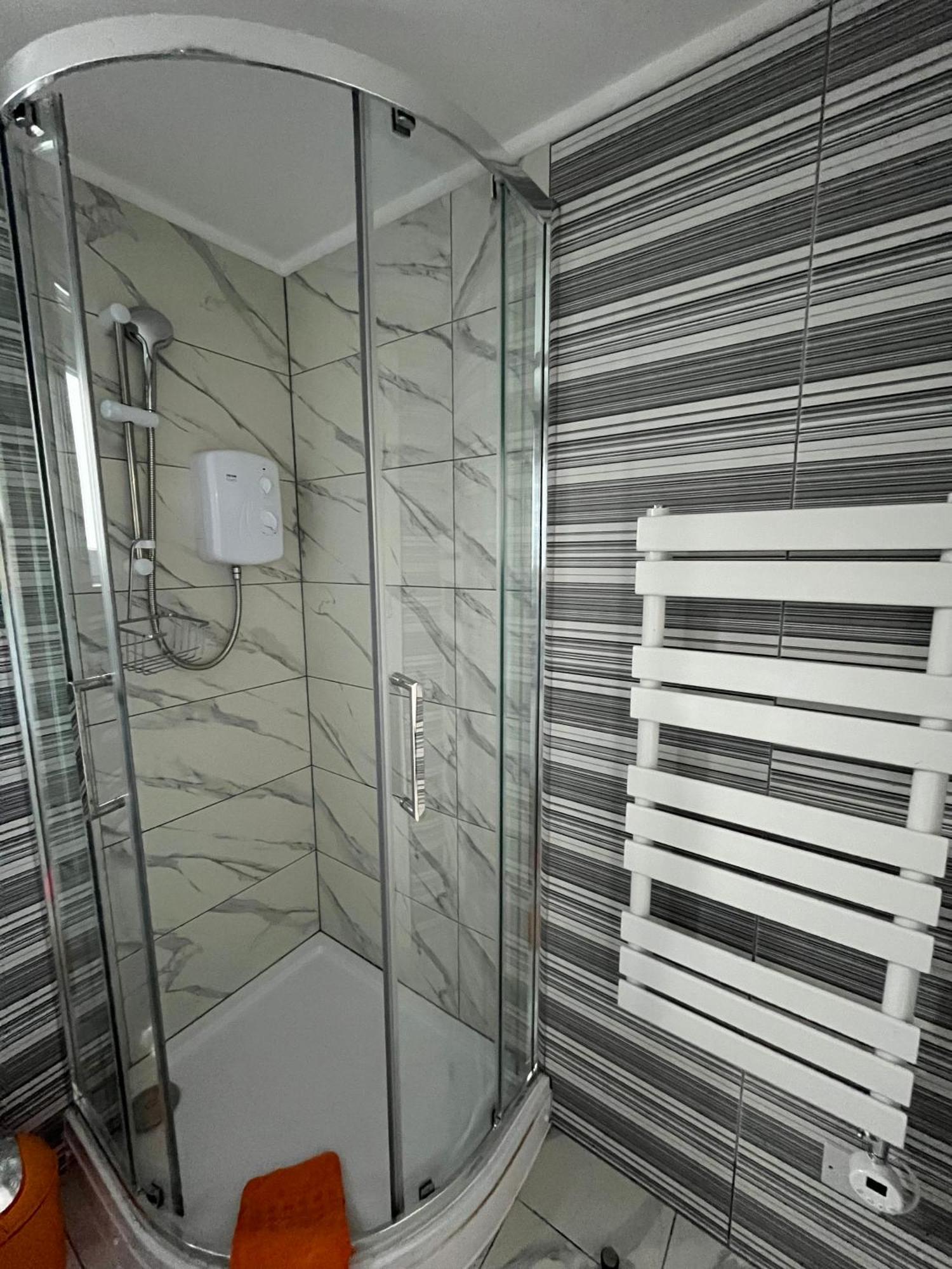 Quest Fulfiller - Near General Hospital, Free Parking & Garden Apartment Саутхамптън Екстериор снимка